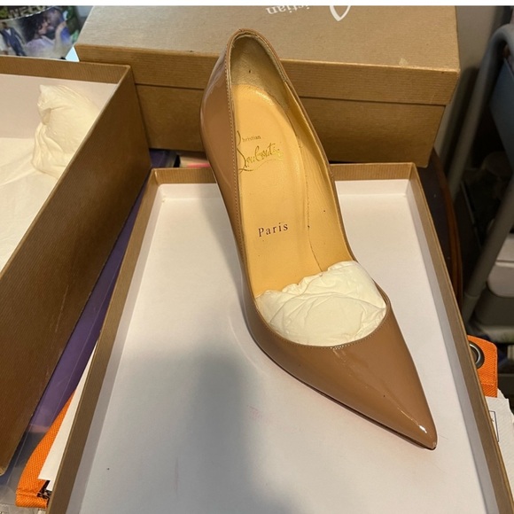 Christian Louboutin Shoes - So KATE 120 EUC Nude patent